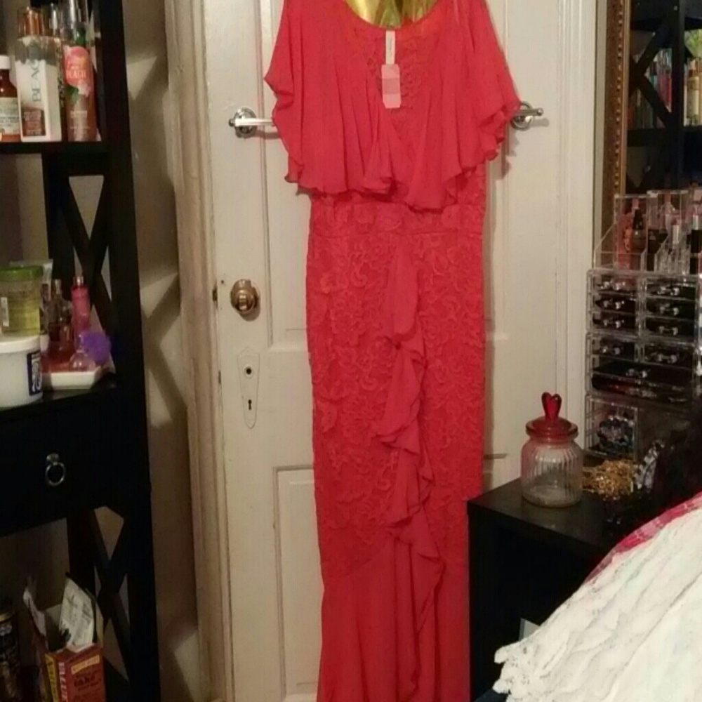 A beautiful fall dress